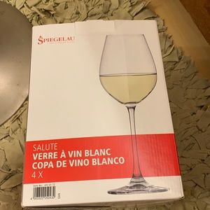 🍷Spiegelau Wine 🍷 glasses set of 4 Nearly NIB